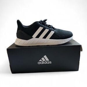Adidas Questar Flow NXT K Kids Sneakers (NWT/Box)